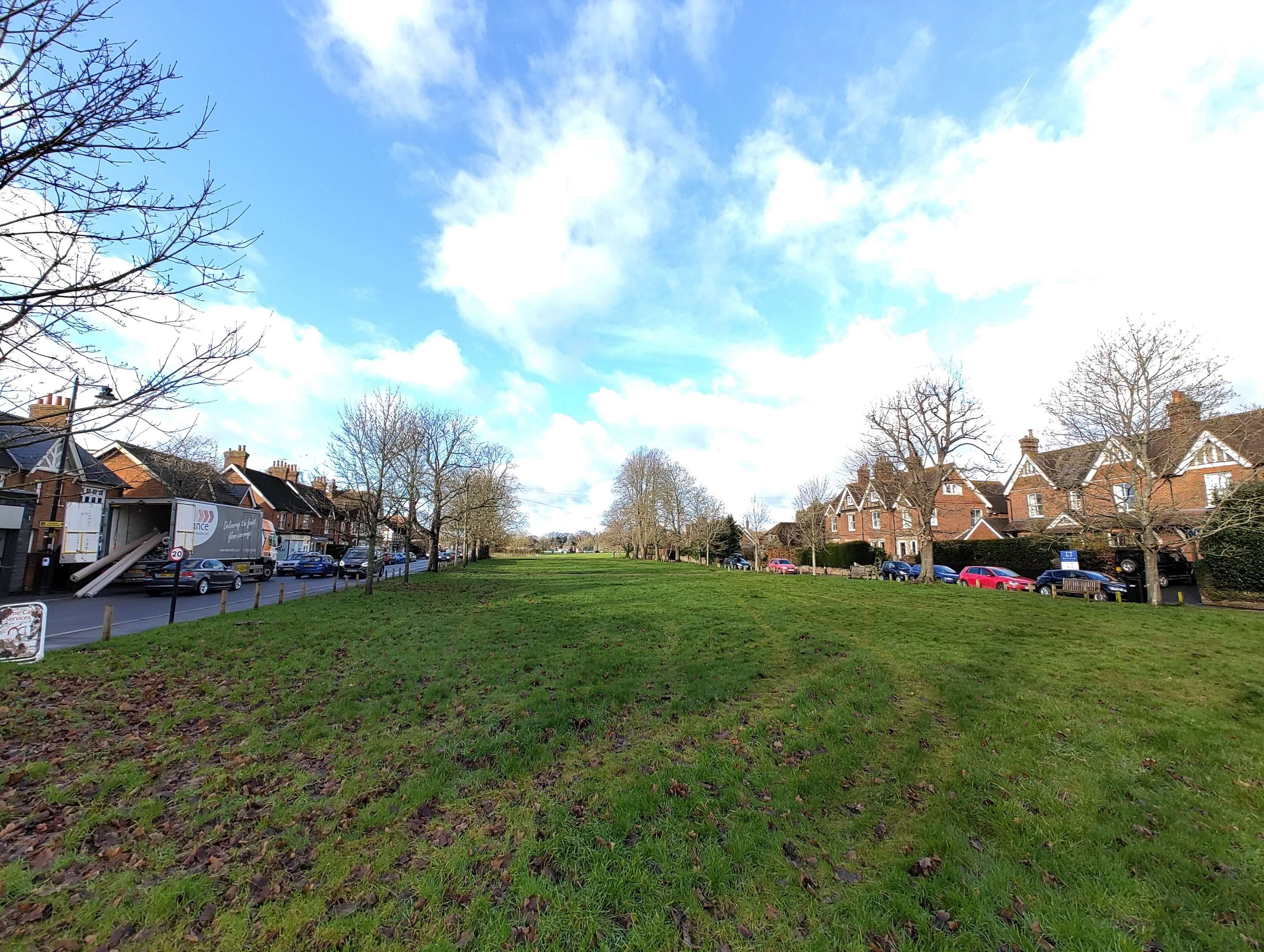 Wide-angle photo taken on the Nothing Phone 1.