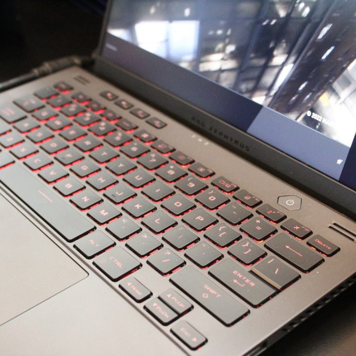 The ROG Zephyrus G14 at a demo table at CES 2023.