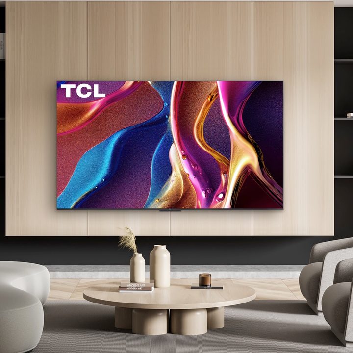 2023 TCL Q7 4K QLED TV.