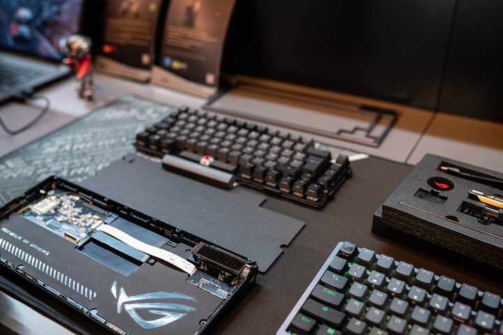 Asus ROG Azoth broken down on a table.