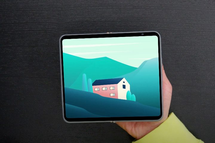 Alleged dummy model of the Google Pixel Fold.