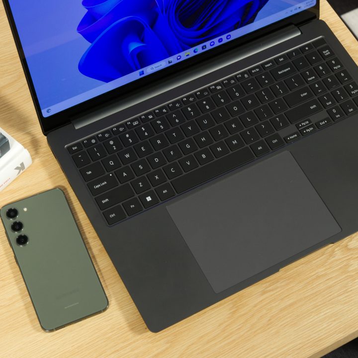Samsung Galaxy Book 3 Ultra next to a Samsung Galaxy S23.