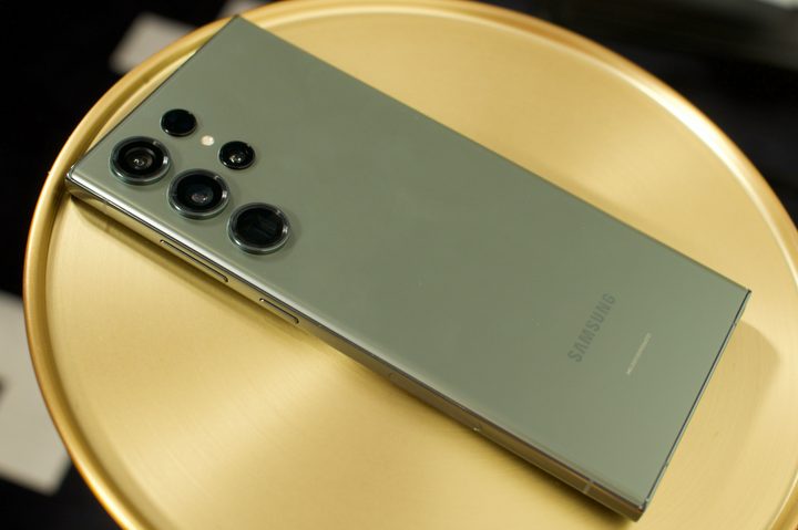 The back of the green Samsung Galaxy S23 Ultra.