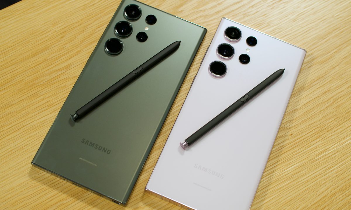 Two Samsung Galaxy S23 Ultra phones, both with an S Pen on the back of them.