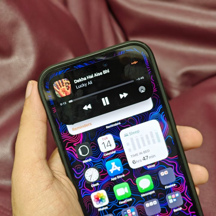 Dynamic Island Spotify.