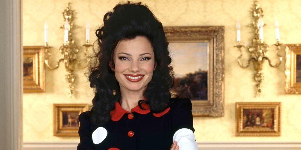 Fran Fine wears a pokeadot dress in The Nanny.