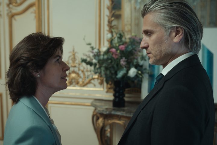Irène Jacob and Stanislas Merhar face each other in Liaison.