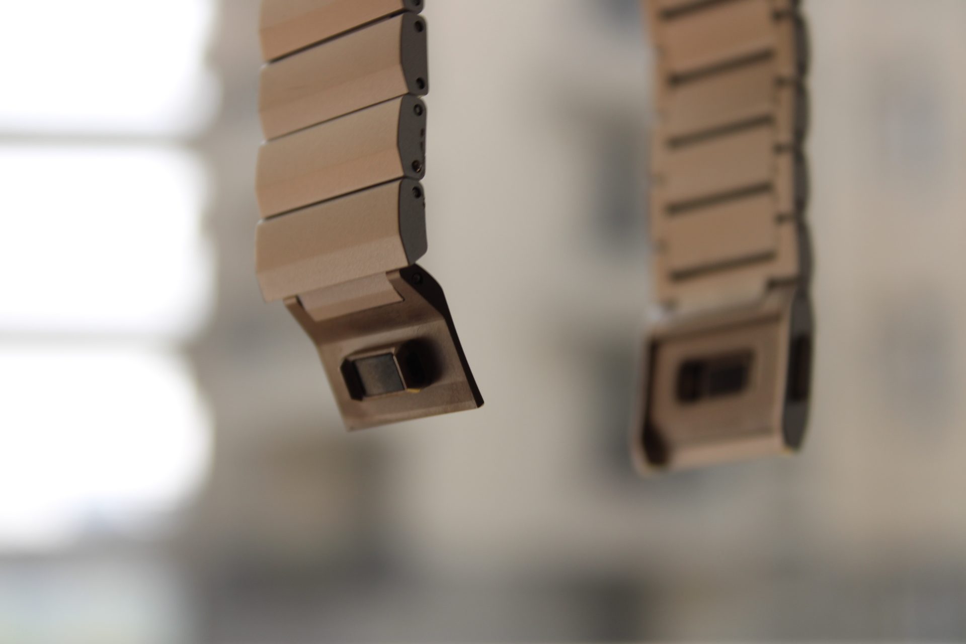 Nomad Aluminum Band magnetic clasp.