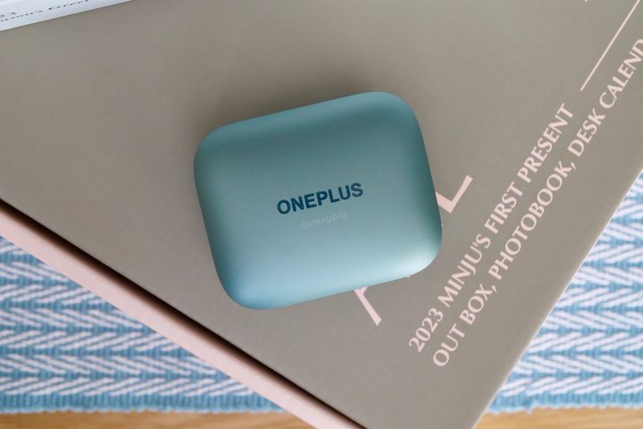 The top of the OnePlus Buds Pro 2 case.