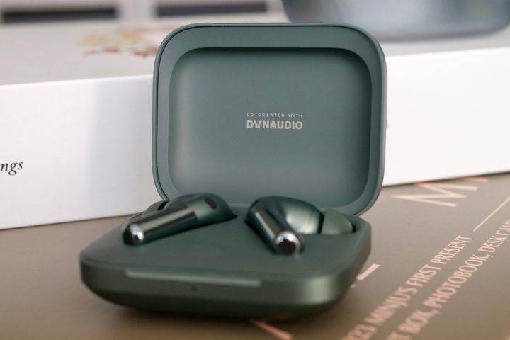 The open OnePlus Buds Pro 2 case, showing the Dynaudio branding.