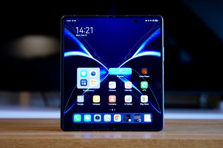 The Tecno Phantom V Fold's open screen.