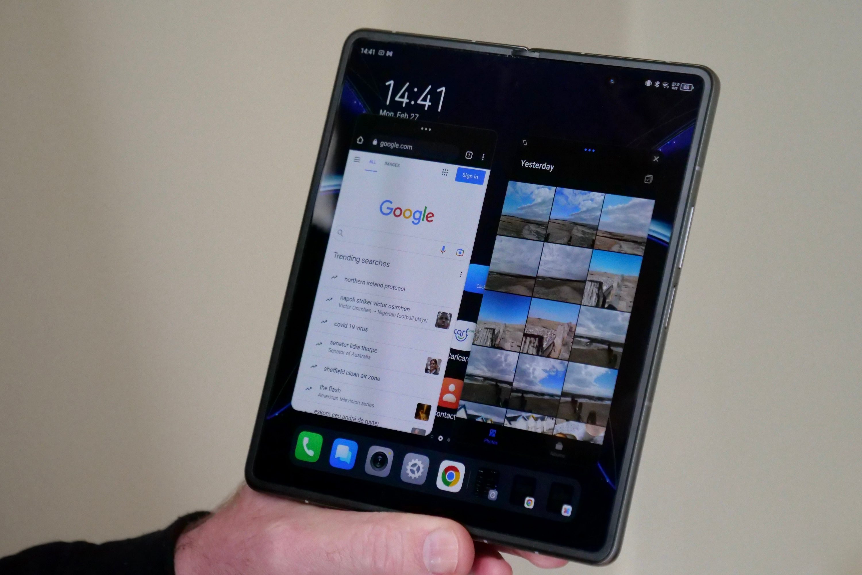 Floating window multi-tasking on the open Tecno Phantom V Fold.