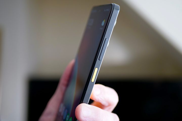 The side button and fingerprint sensor on the Poco X5 Pro.