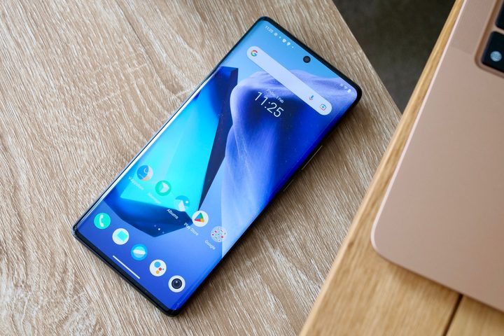 The Vivo X90 Pro's screen.