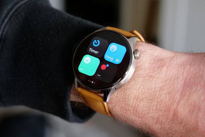 The tile menu on the Xiaomi Watch S1 Pro.