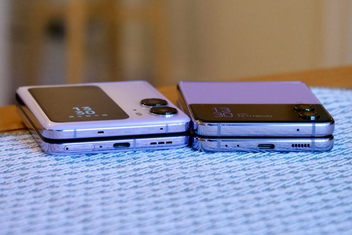 The Samsung Galaxy Z Flip 4 and Oppo Find N2 Flip charging ports.