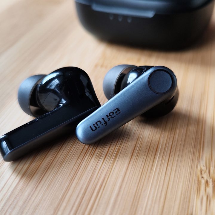 Earfun Air Pro 3.