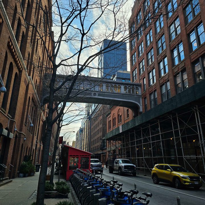 Galaxy S23 Ultra photo of downtown Manhattan.