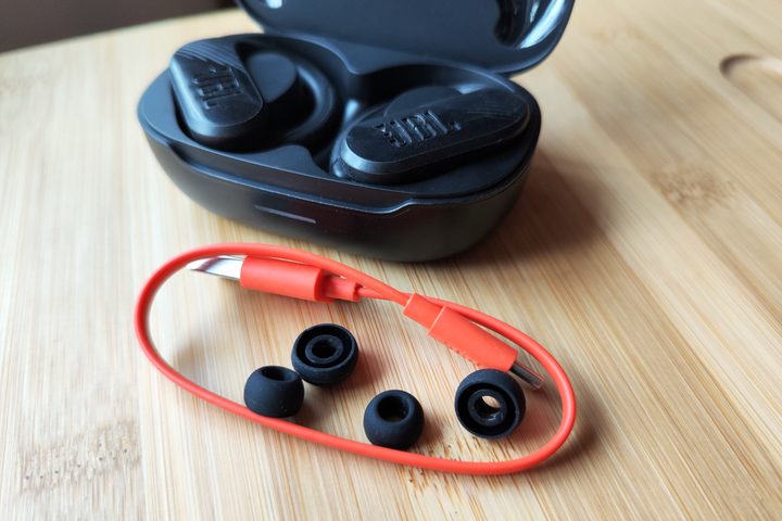 JBL Endurance Peak III and accessories.
