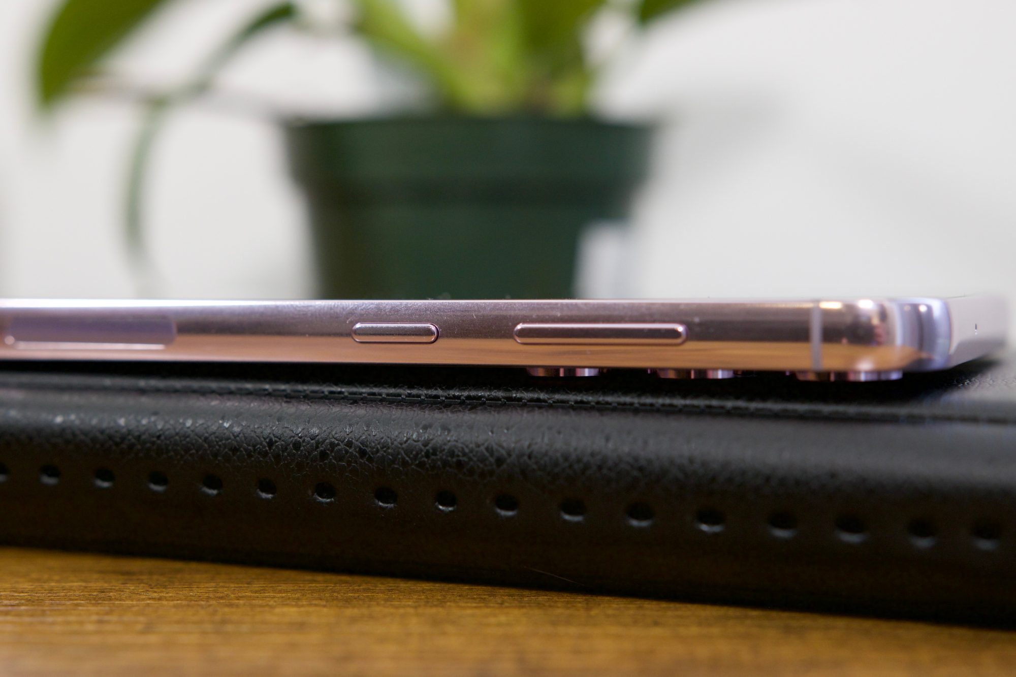 Power and volume buttons on the Samsung Galaxy S23 Plus.