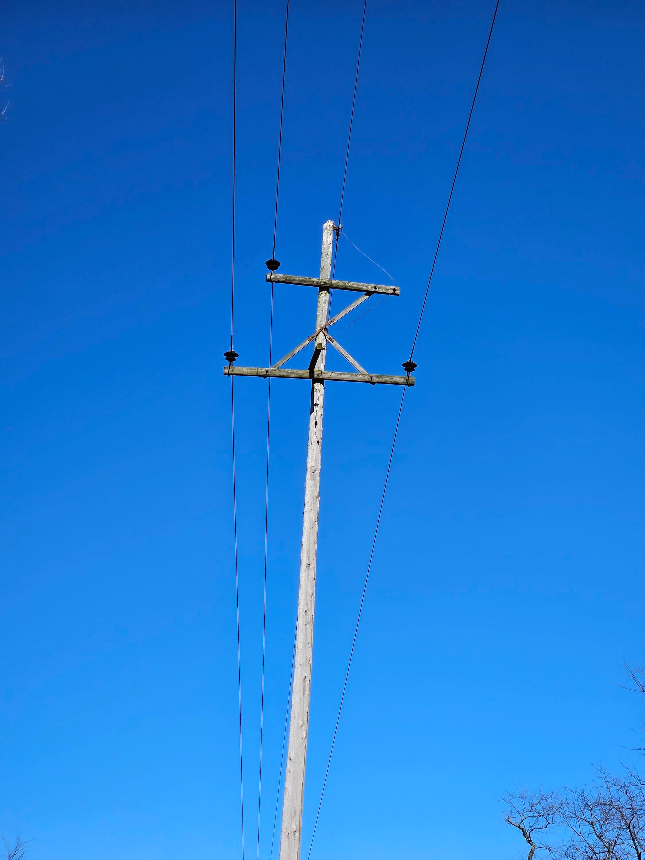 Samsung Galaxy S23 Plus photo of a power line.