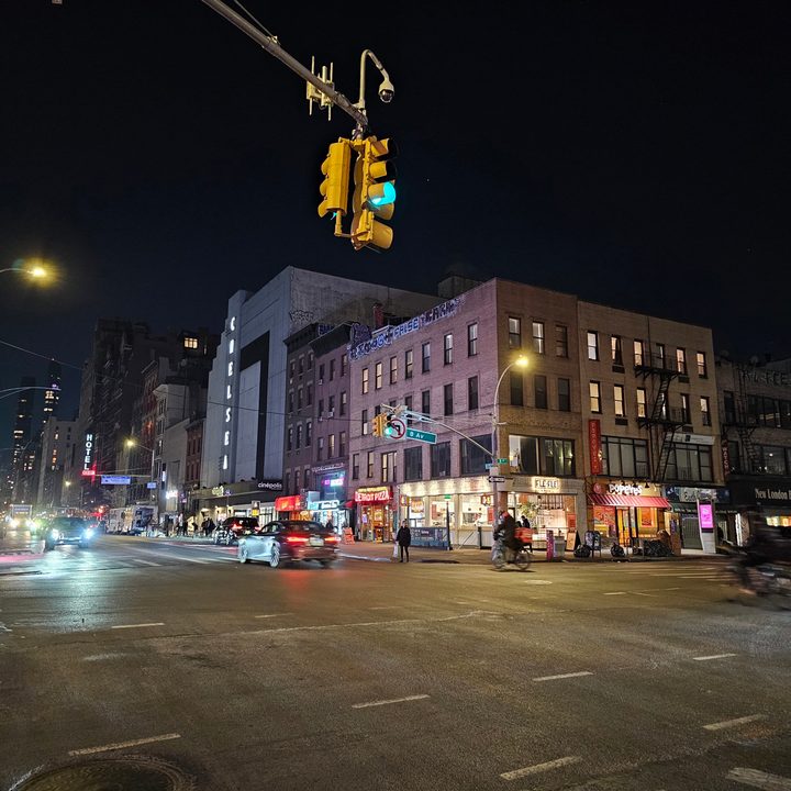 Galaxy S23 Ultra night mode photo of downtown New York City.