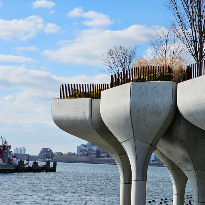 Galaxy S23 Ultra telephoto picture of Little Island in NYC.