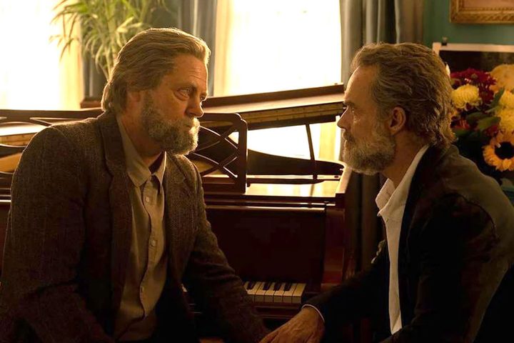 A still of Bill and Fred getting married in The Last of Us HBO TV show.