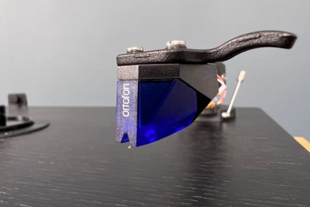 The U-Turn Orbit Theory's Ortofon 2M Blue cartridge.