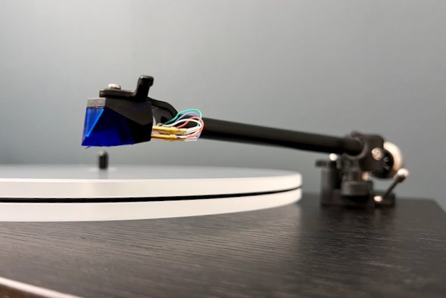 The U-Turn Orbit Theory's new magnesium tonearm.