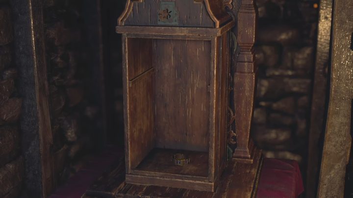 An open wayshrine with a bracelet inside.