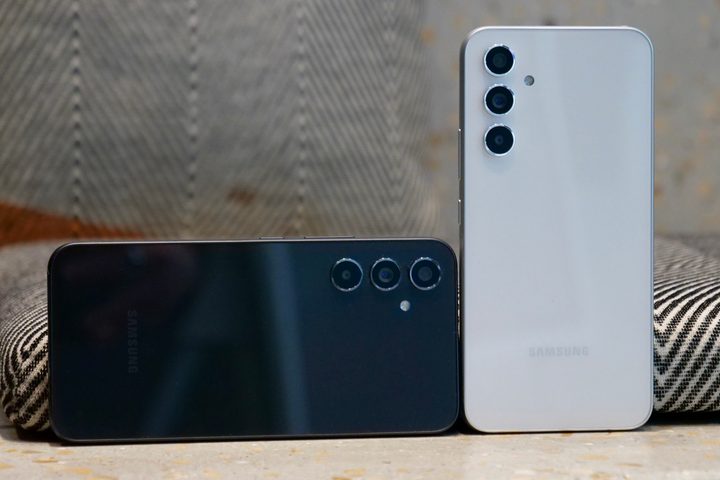 The back of the white and black Galaxy A54.