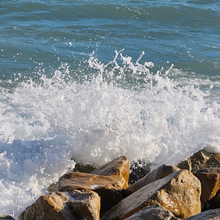 Sea by the coast.
