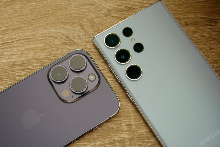 The iPhone 14 Pro and Galaxy S23 Ultra's camera modules.