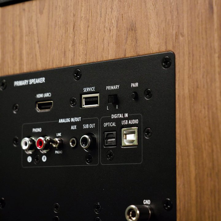 The input and port selection on the Klipsch The Nines.