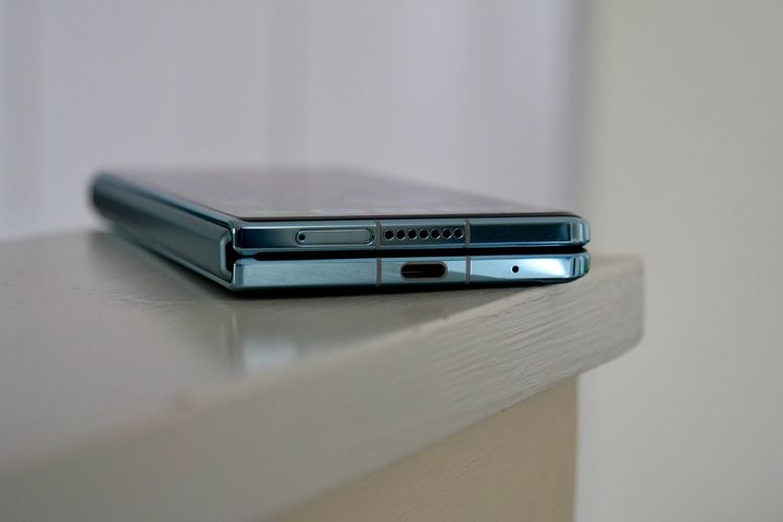 The Honor Magic Vs's charging port.