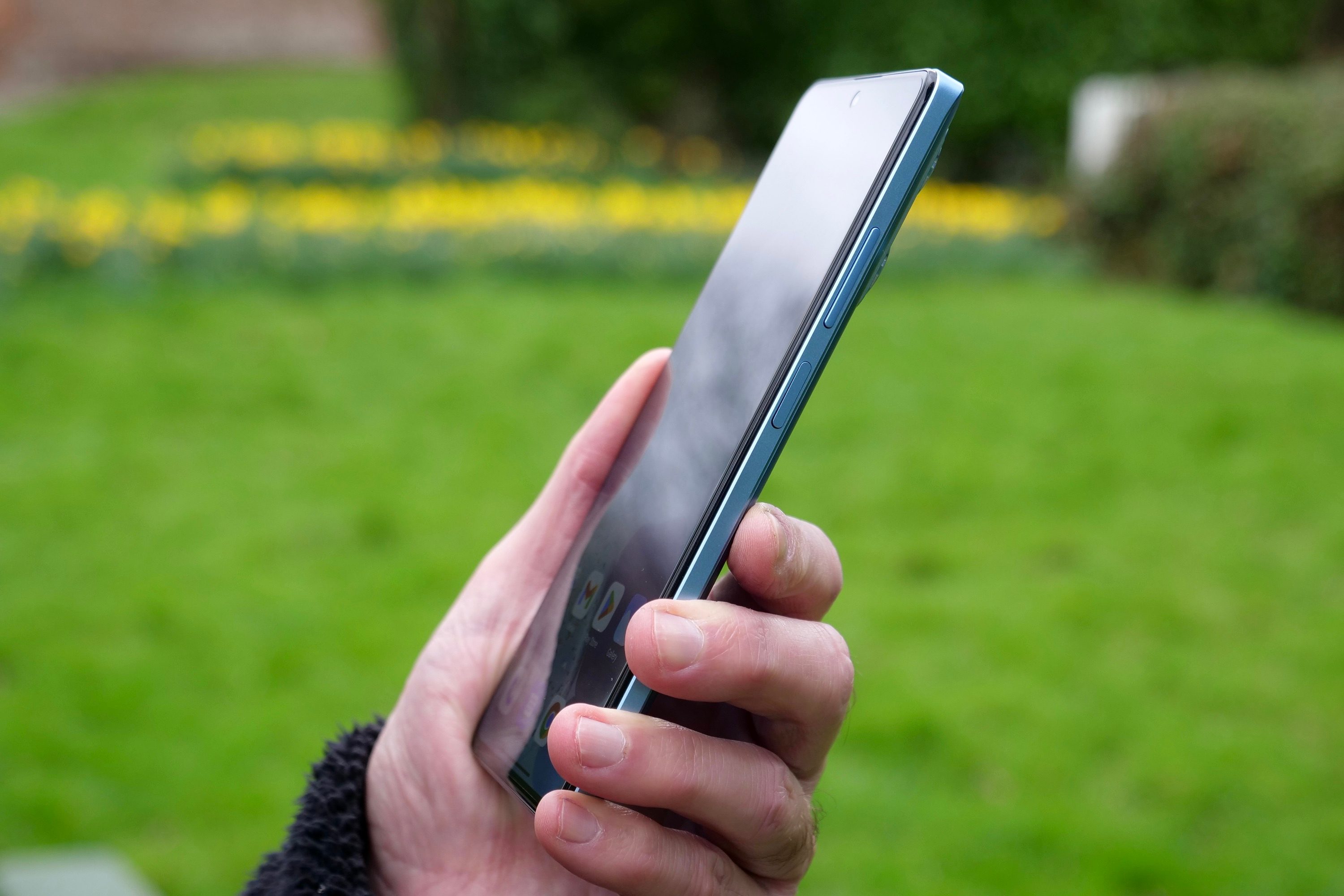 The side of the Redmi Note 12 Pro+.