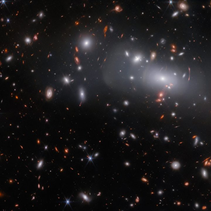 The massive galaxy cluster RX J2129.