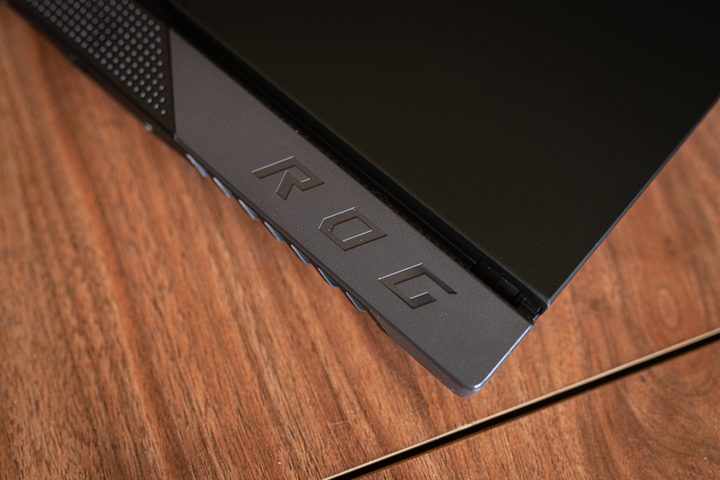 ROG logo on the Asus ROG Strix Scar 17.