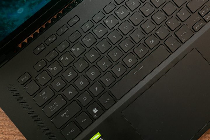 Keyboard on the Asus ROG Zephyrus M16.