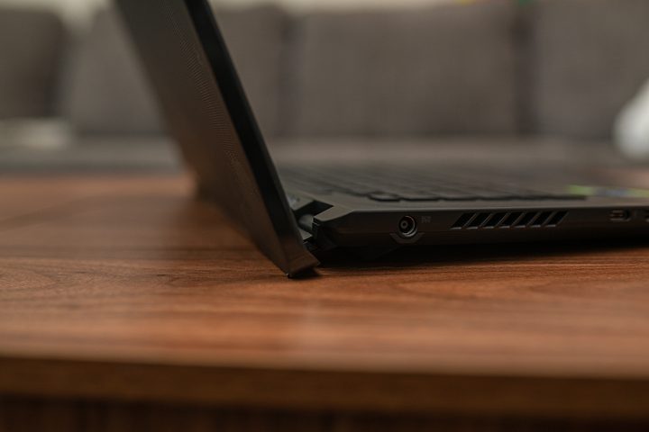 Hinge on the Asus ROG Zephyrus M16.