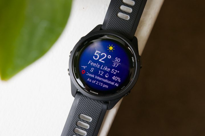 Weather app on the Garmin Forerunner 265.