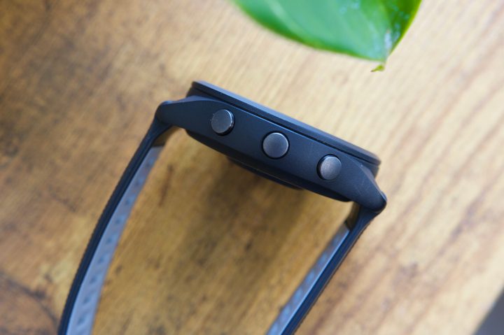 Side buttons on the Garmin Forerunner 265.