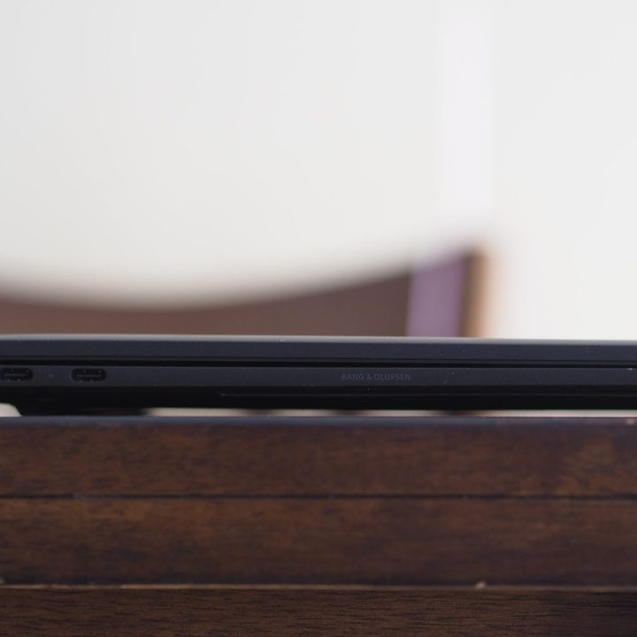 HP Dragonfly Pro Chromebook left side view showing ports.