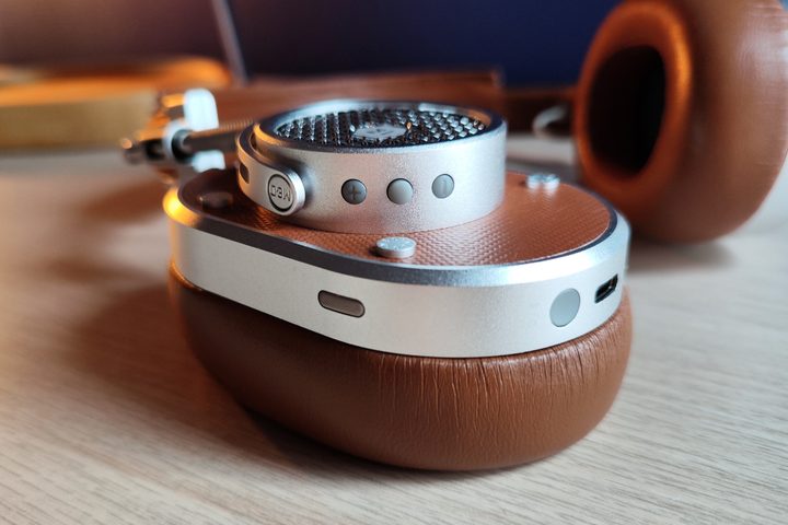 M&D MH40 Wireless 2023 right earcup and controls close-up.