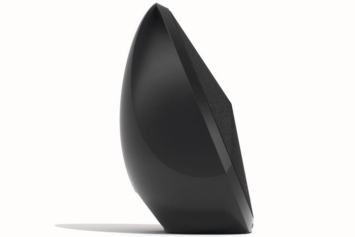 Side view of Pantheone Obsidian in black.