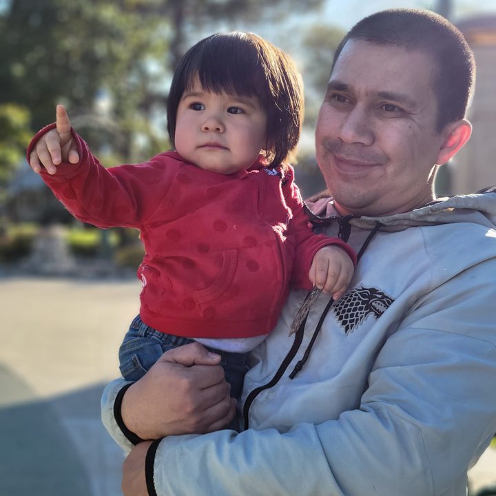 Dad and daughter portrait captured on Samsung Galaxy S21