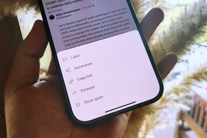 AI summarizer option in Shortwave