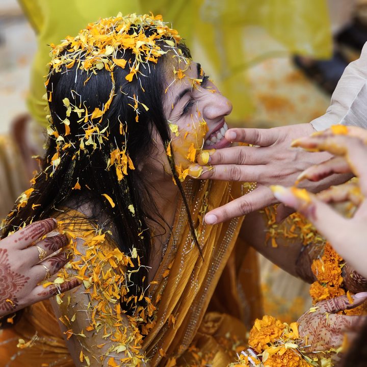 Indian bride gleeful at her wedding captured with the Samsung Galaxy S23 Ultra’s 3x telephoto portrait mode camera.