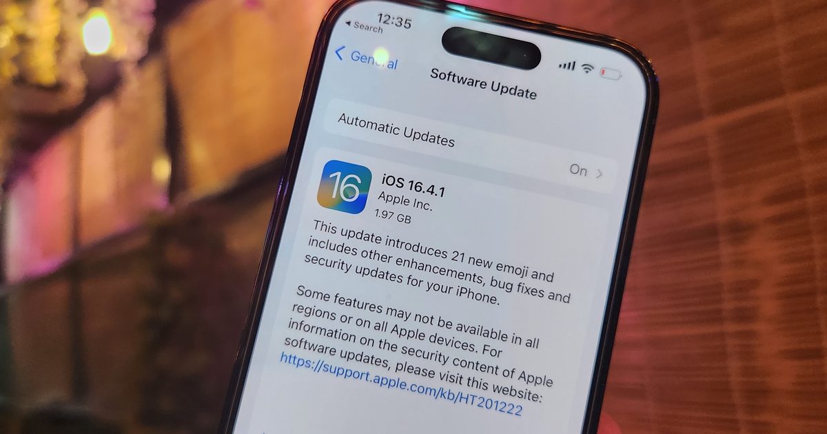 Own an iPhone, iPad, or MacBook? Install this critical update right now ...